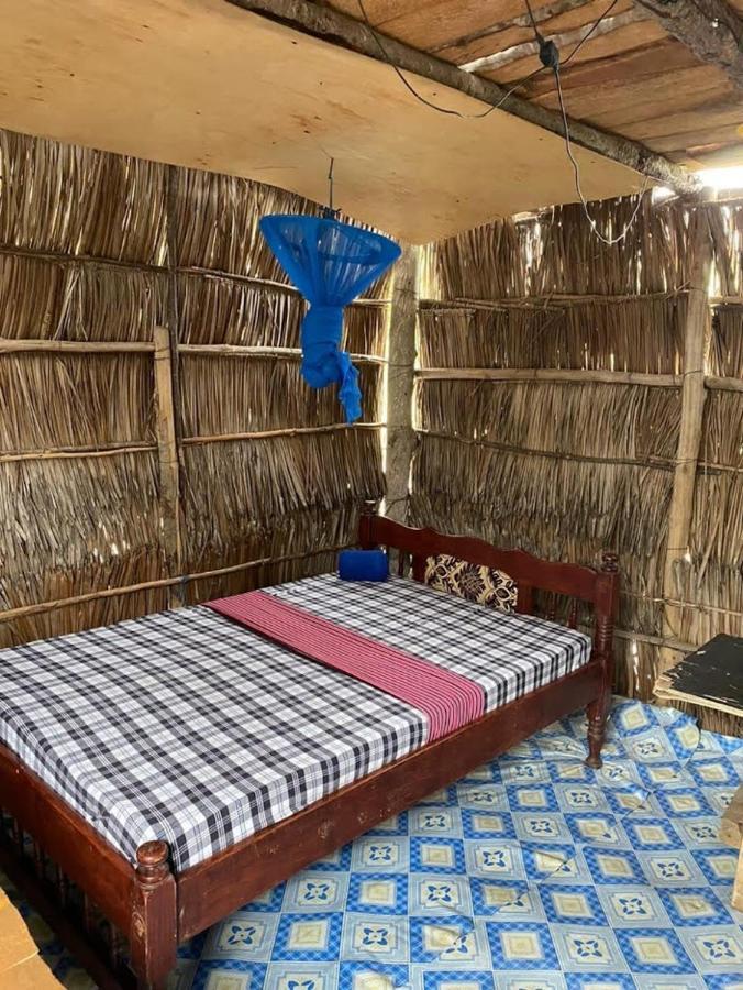 Mida Creek Nature Camp Watamu Exteriör bild