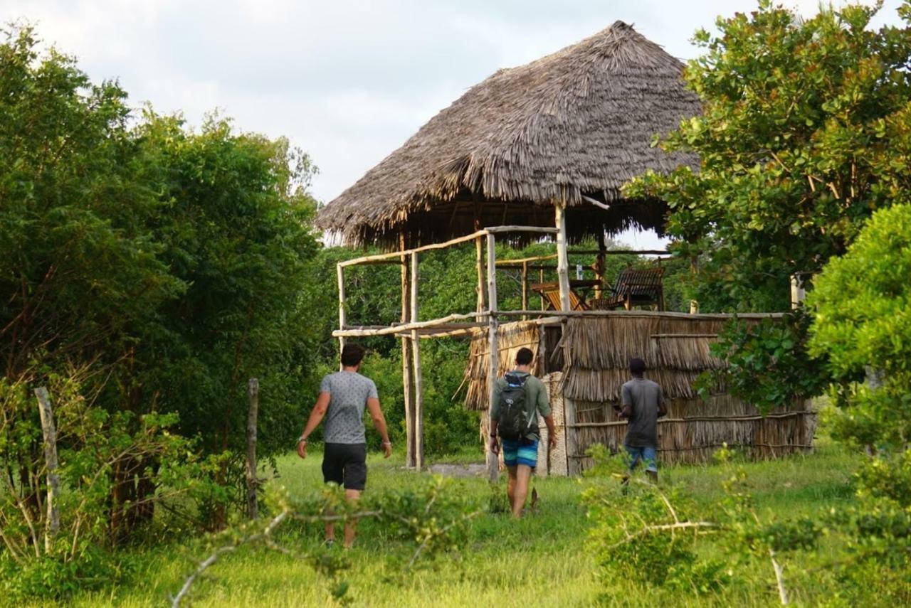 Mida Creek Nature Camp Watamu Exteriör bild
